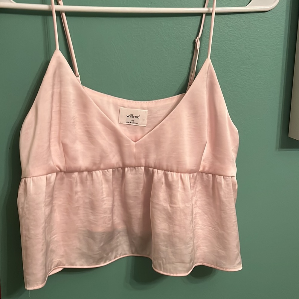 Pink Aritzia crop top